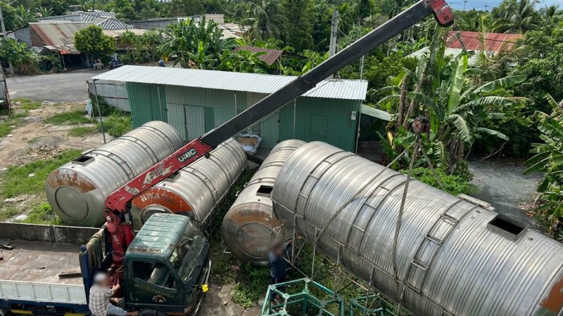 Cẩu bồn chứa nước dung tích lớn
