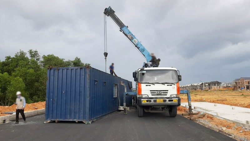 CVTLG cung cấp dịch vụ cẩu container uy tín